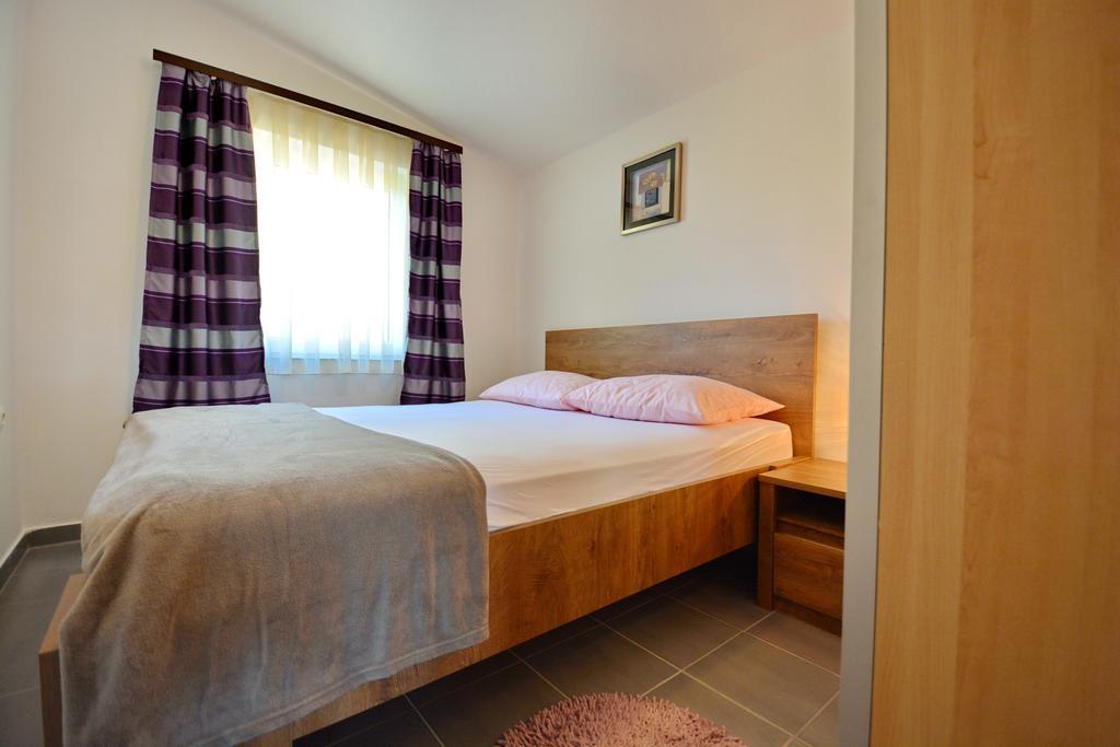 Apartment Marijana Vir Eksteriør billede