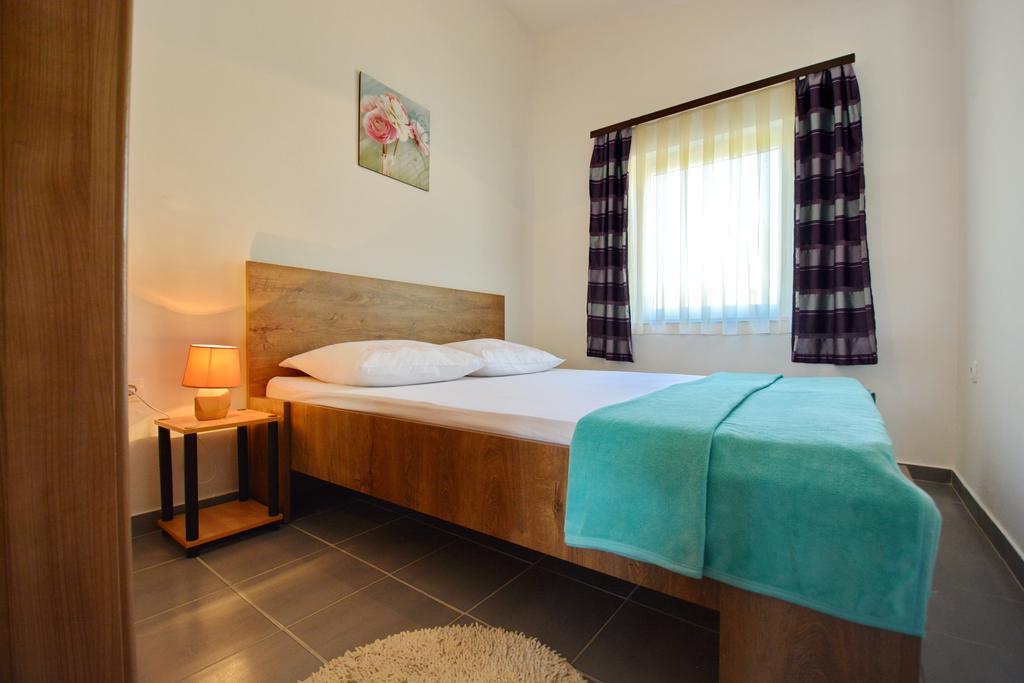 Apartment Marijana Vir Eksteriør billede