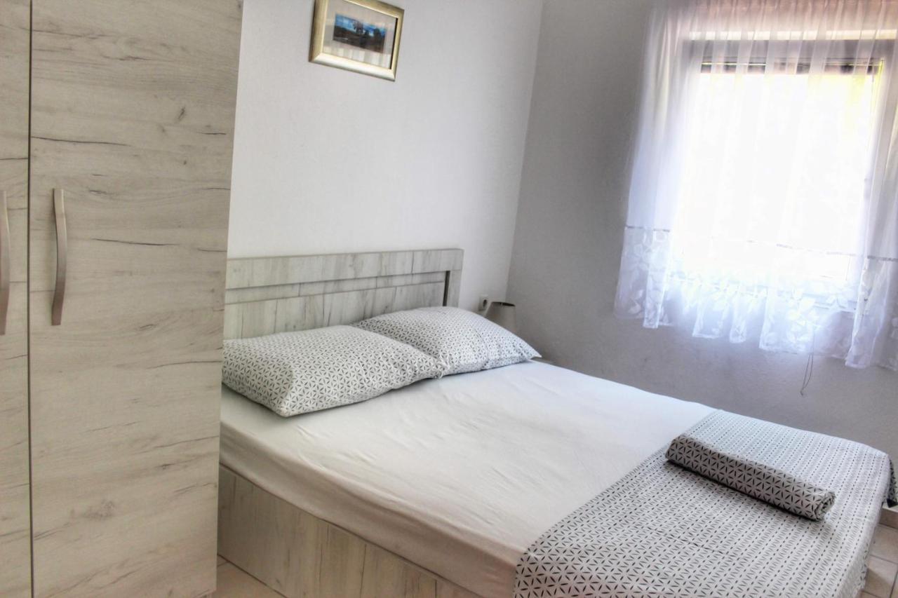 Apartment Marijana Vir Eksteriør billede